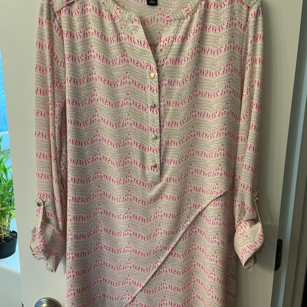 Ladies top very elegant and comfortable 31” long